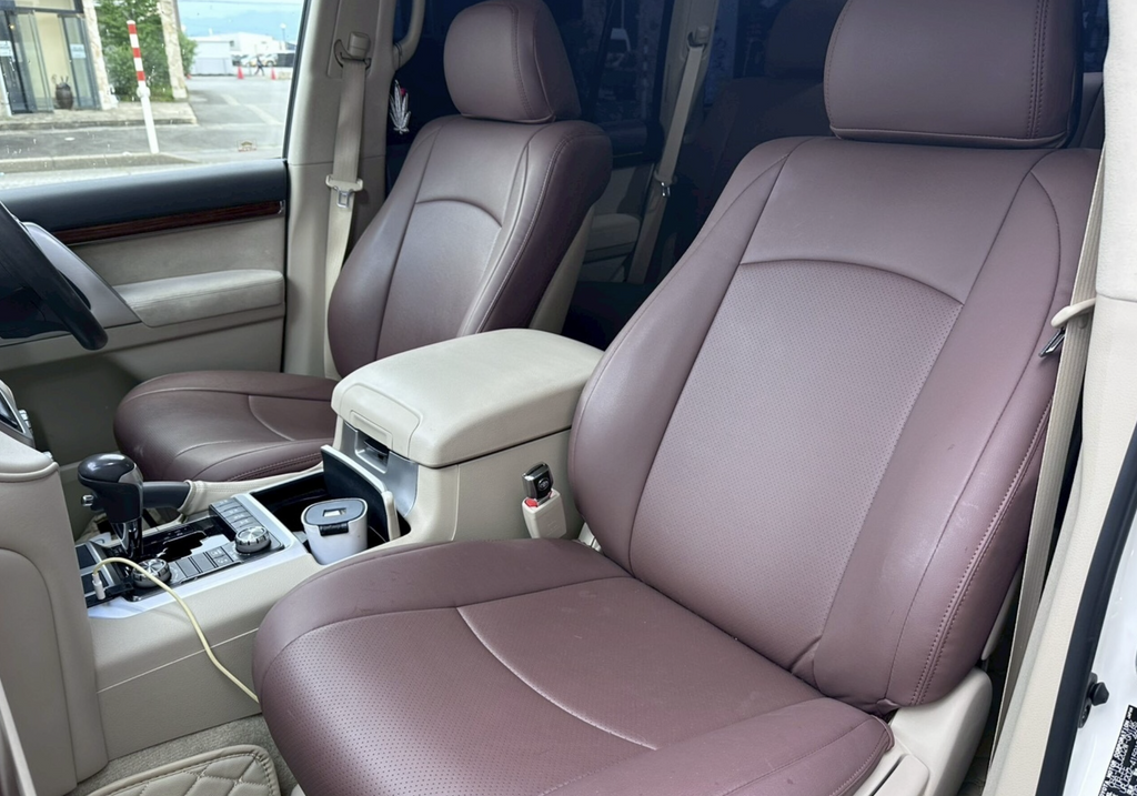 Toyota Land Cruiser Right-Hand Drive Japan Export