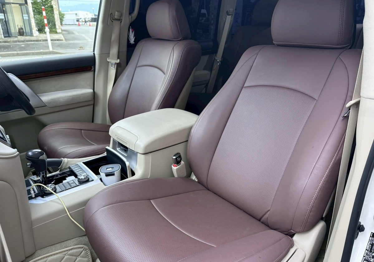 Toyota Land Cruiser Right-Hand Drive Japan Export