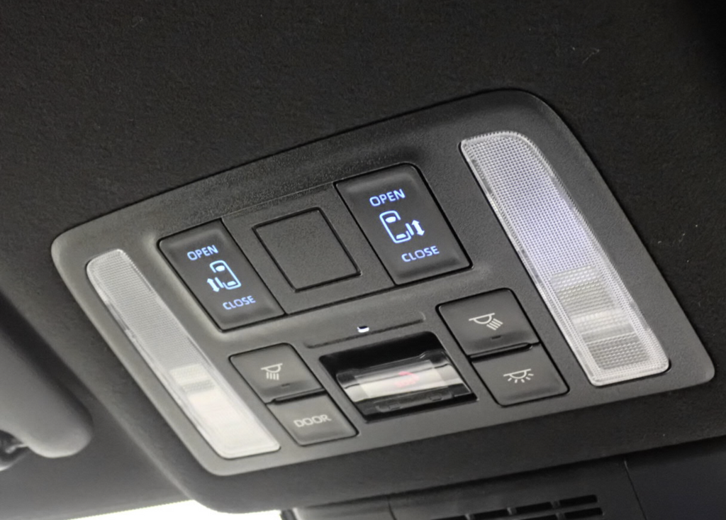 Toyota NOAH Right-Hand Drive Japan Shipping