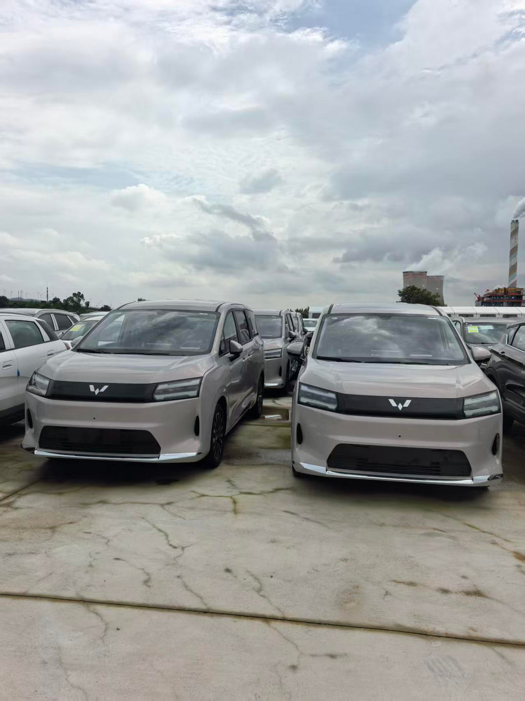 Wuling Starlight 730