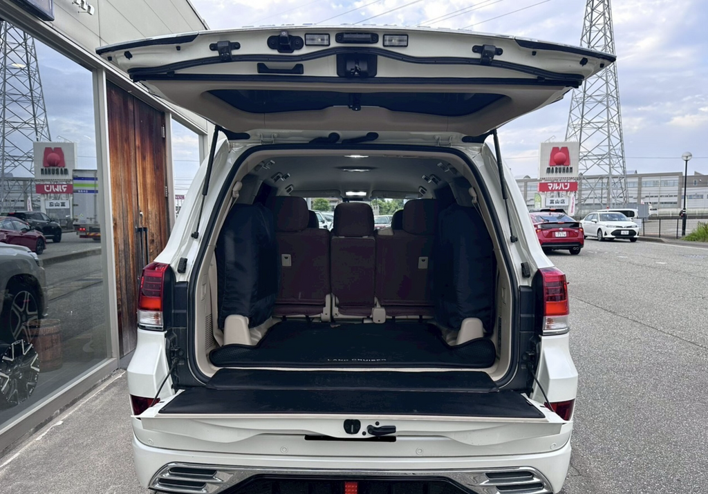 Toyota Land Cruiser Right-Hand Drive Japan Export
