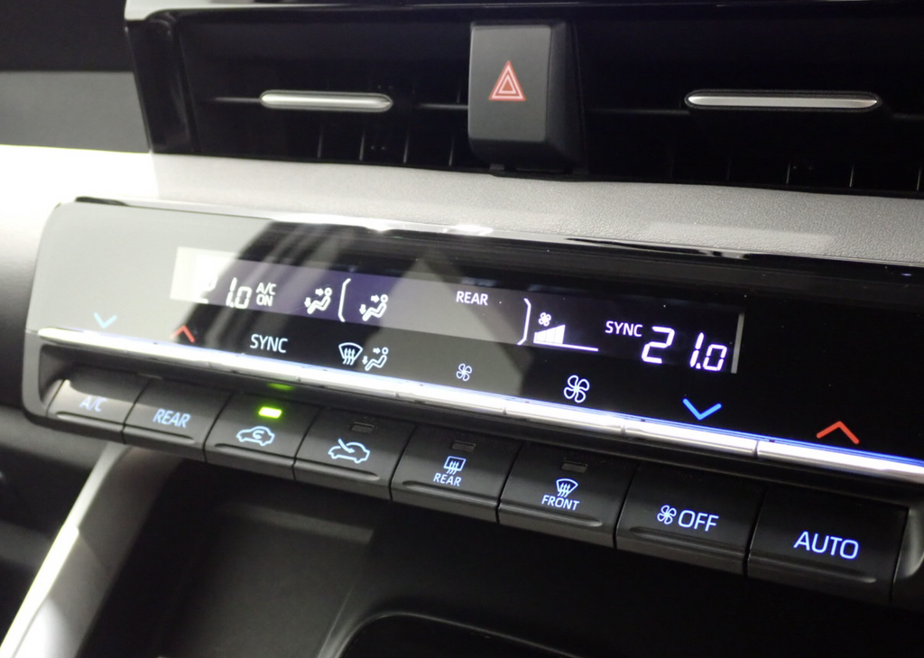 Toyota NOAH Right-Hand Drive Japan Shipping
