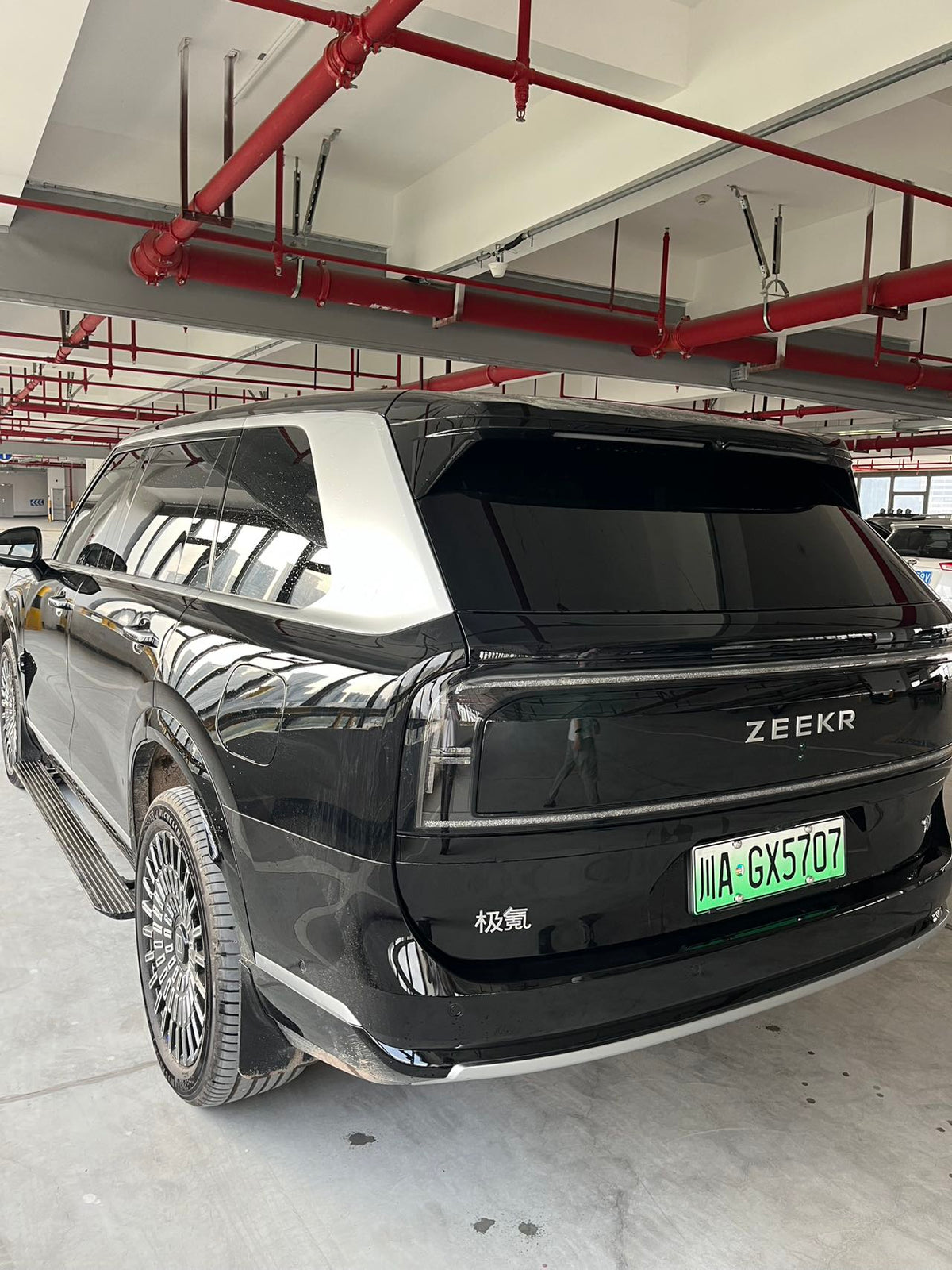 ZEEKR 9X