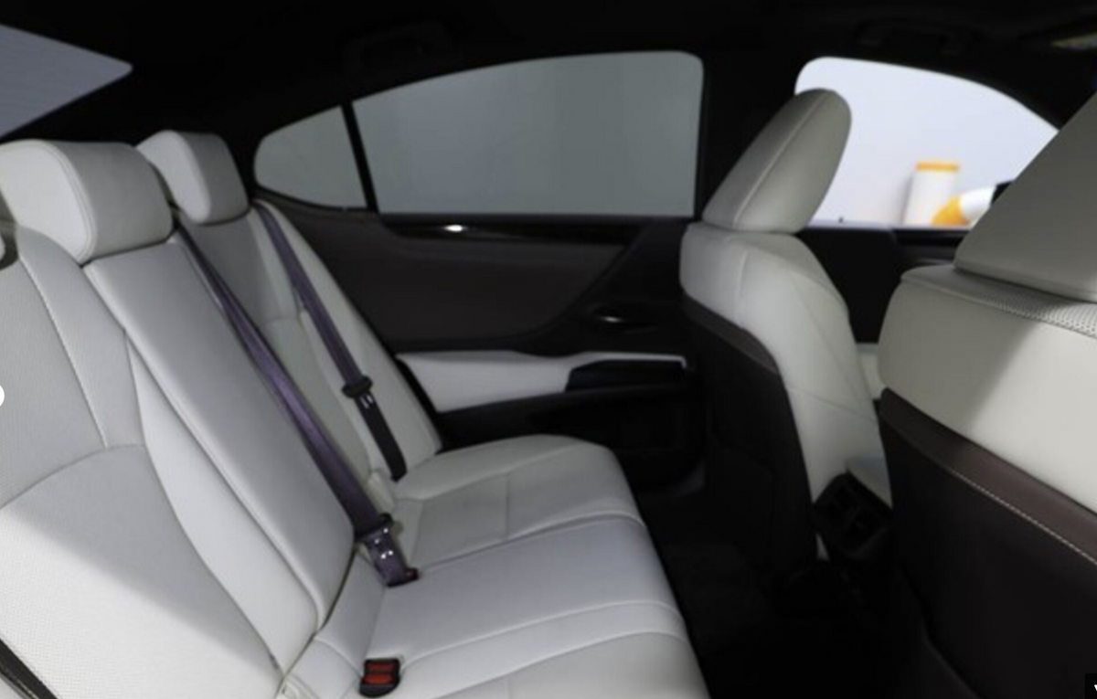 Lexus 300h Right-Hand Drive Japan Shipping